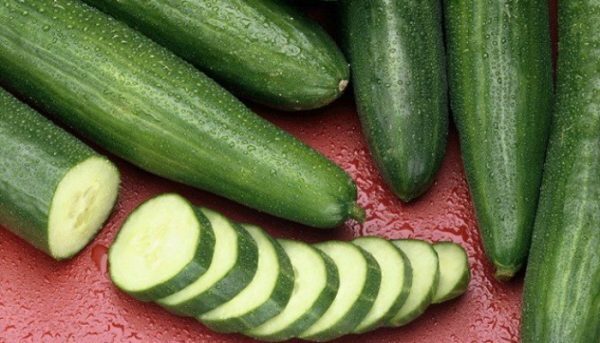 she-ate-cucumber-every-day-and-then-everybody-noticed-that-she-has-changed-heres-what-happened-e1472252909515-9651859
