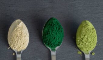 Three tablespoons with vegetable protein powder